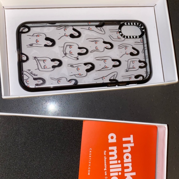 Casetify case XS IPhone - Picture 2 of 3